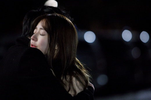 Yoon Eun Hye, Park Yoochun ôm nhau khóc ngất 2
