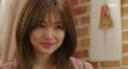 Park Yoochun cầu h&ocirc;n Yoon Eun Hye cực l&atilde;ng mạn 2