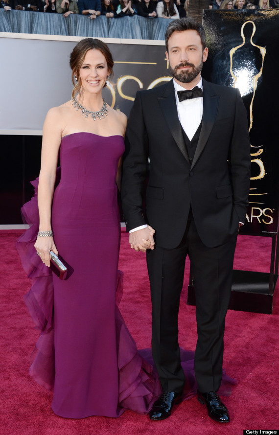 Kristen Stewart chống nạng dự giải Oscar 6