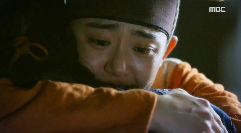 Moon Geun Young, Kim Bum đoàn tụ trong nước mắt 3