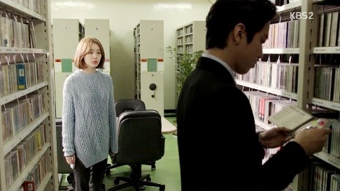 Yoon Eun Hye khóc khi biết sự thật về tương lai bi kịch 4
