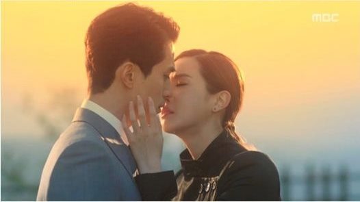 Lee Da Hae tỏ tình và hôn Lee Dong Wook 3