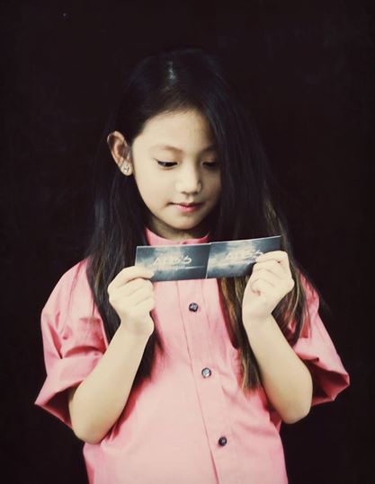 Điều ít biết về “thiên thần” 6 tuổi người Việt qua lời kể của mẹ 15