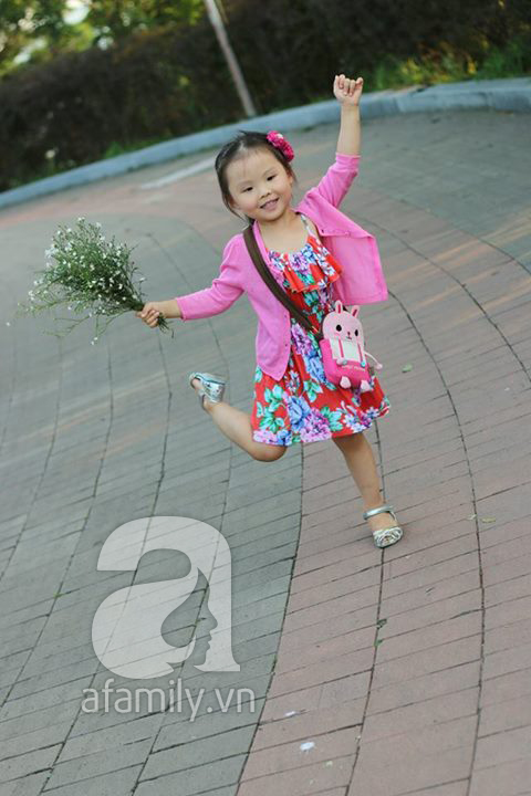 Gặp gỡ “nữ phiên dịch” 4 tuổi lai Hàn – Việt siêu đáng yêu khiến cộng đồng mạng chao đảo 11