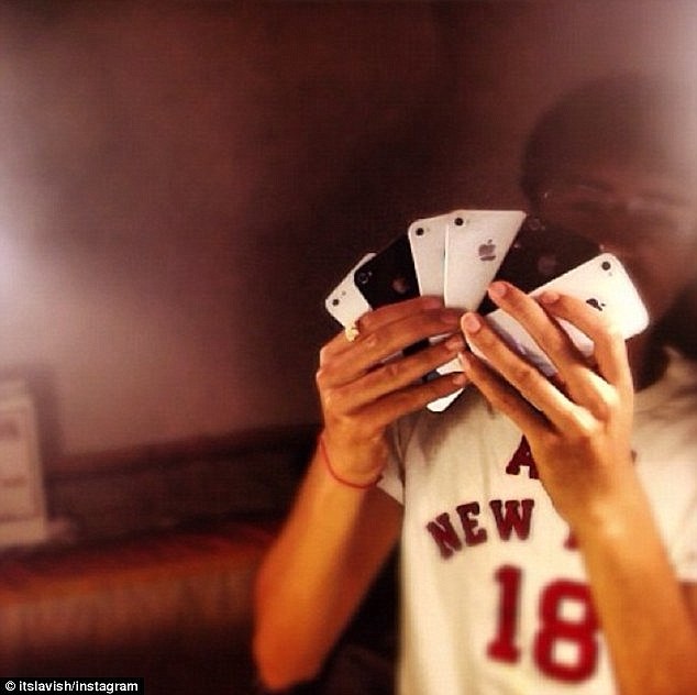 Thanh niên “giàu nhất Instagram” bị bắt vì bán iPhone ăn cắp 2