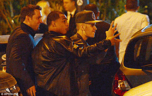 Hé lộ nguyên nhân vụ ẩu đả giữa Justin Bieber và Orlando Bloom  2