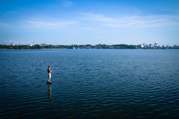 Thu Hà Nội đẹp mơ màng và lộng lẫy dưới ánh hoàng hôn 1