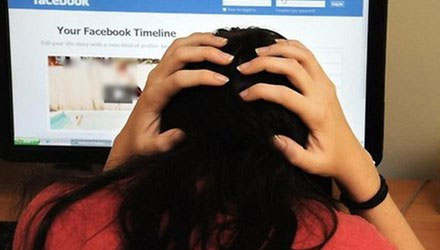 Đòi tự tử vì bị bắt nạt qua facebook, tin nhắn 1