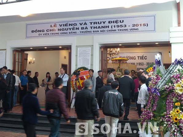 Hàng nghìn người về dự lễ truy điệu ông Nguyễn Bá Thanh 14