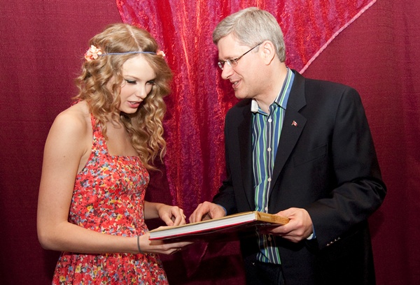 Công chúa tóc vàng Taylor Swift và những bí mật thú vị 9
