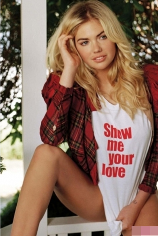 Kate Upton bán nude nóng bỏng trên Vogue  6