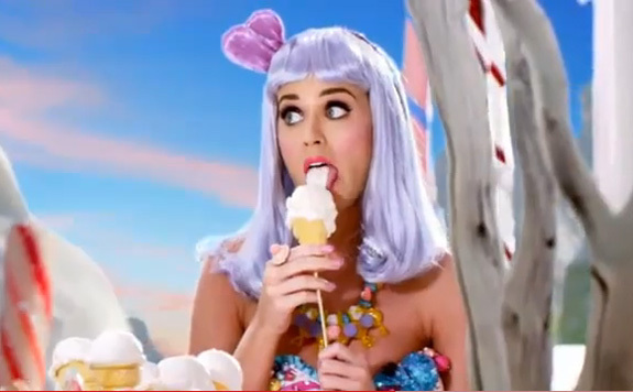 Top 10 dấu son trong sự nghiệp của Katy Perry 2