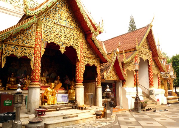 Lạc vào chợ đêm sôi động ở Chiang Mai 4