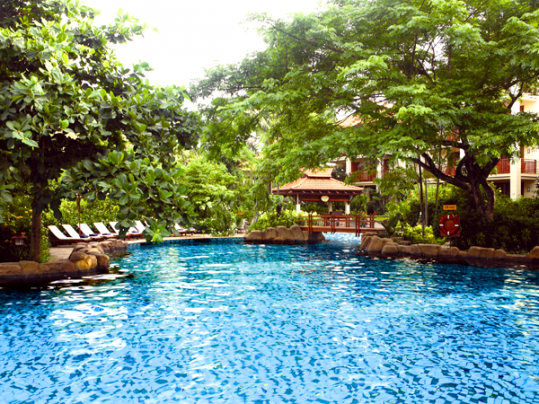 10 resort biển đẹp nối tiểng tr&ecirc;n thế giới gi&aacute; dưới 200 USD/ đ&ecirc;m 15