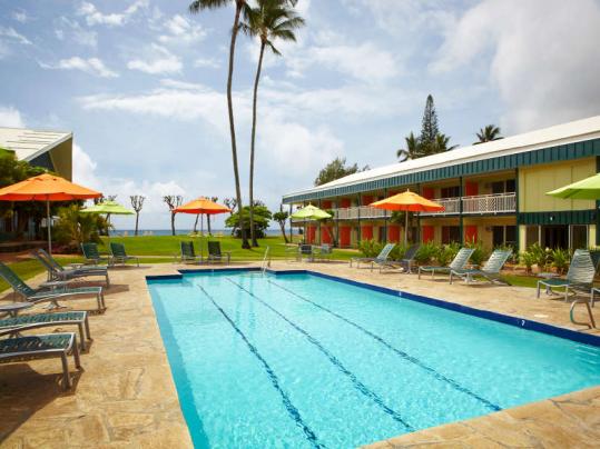 10 resort biển đẹp nối tiểng tr&ecirc;n thế giới gi&aacute; dưới 200 USD/ đ&ecirc;m 6