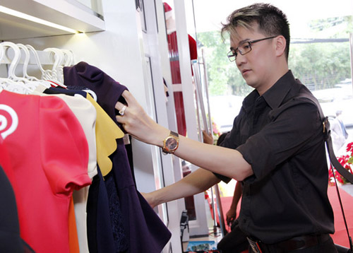 Sao Việt đua nhau ra dòng sản phẩm thời trang của riêng mình  46