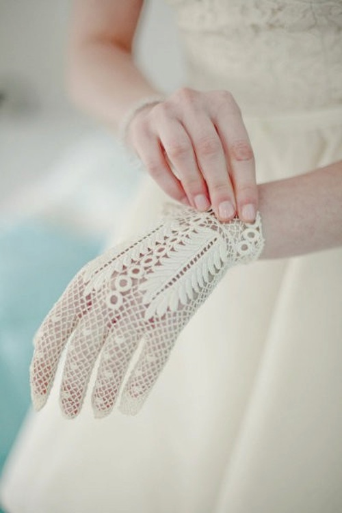 Găng tay quý phái cho cô dâu mùa đông 20