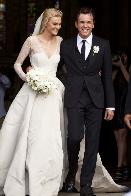 9 chiếc váy cưới đẹp nhất năm 2012 của sao thế giới 9
