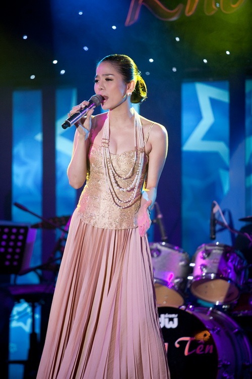 Chấm điểm phong c&aacute;ch những 