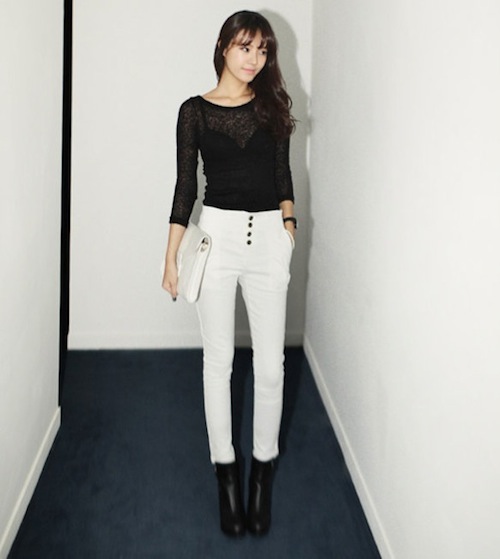 Ng&agrave;y lạnh, mặc g&igrave; c&ugrave;ng quần jeans trắng 18