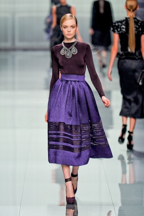 Dirndl skirt - xu hướng váy hoàn hảo cho phái đẹp công sở 4