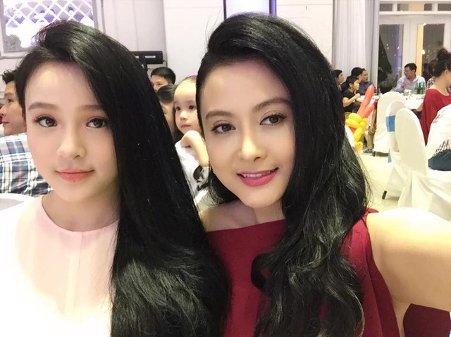 Những cô chị em gái xinh như hoa của hot girl Việt 5