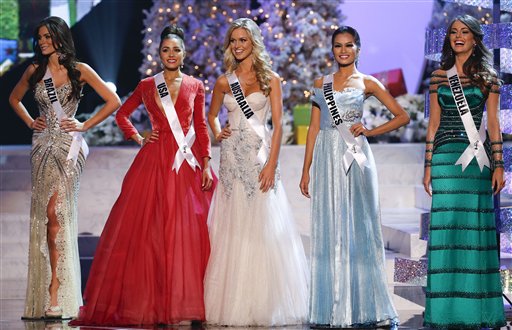 Cô gái thích bánh đậu xanh VN đăng quang Hoa hậu Hoàn vũ  40