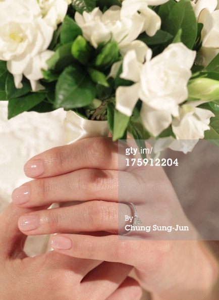 Những điều thú vị về đám cưới của Lee Byung Hun  13