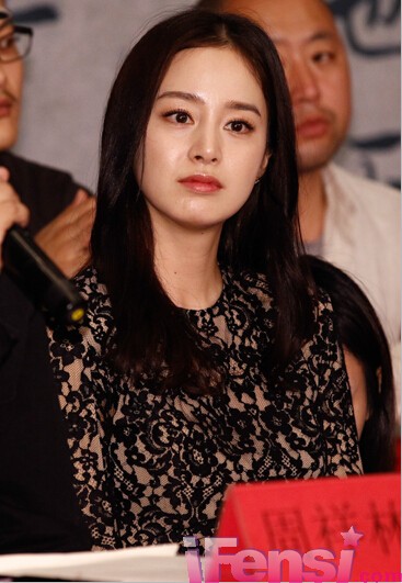 Kim Tae Hee xinh đẹp rạng ngời tại Trung Quốc 1