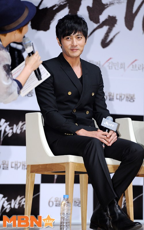 Bạn gái Jo In Sung đẹp kiêu sa bên cạnh Jang Dong Gun 7 Bạn gái Jo In Sung đẹp kiêu sa bên cạnh Jang Dong Gun 7