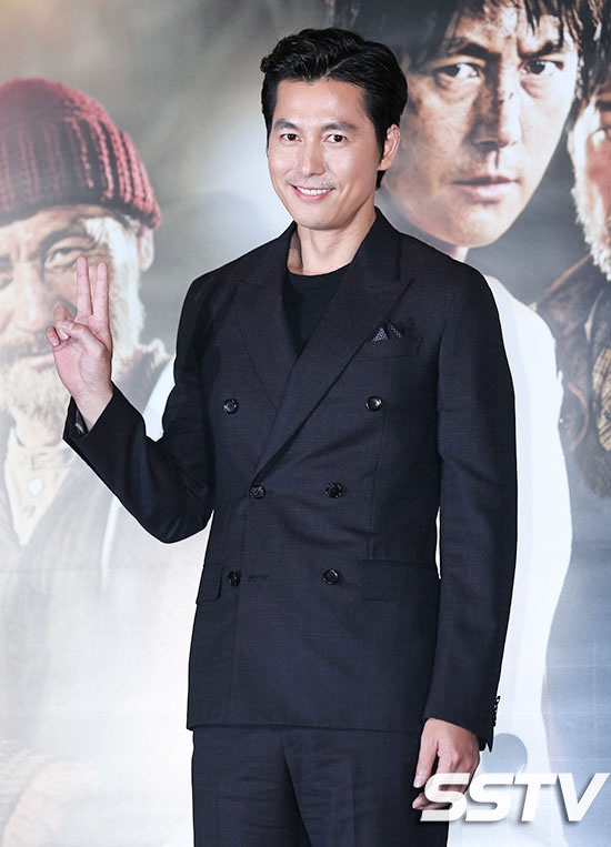 Jung Woo Sung vẫn lãng tử ngời ngời dù lộ nếp nhăn tuổi tác 3