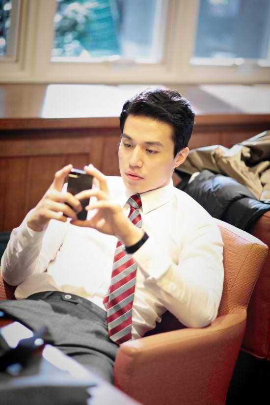 Fan "Hotel King" lo lắng Lee Dong Wook giảm cân quá đà 4