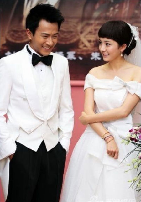 Dương Mịch được t&igrave;nh gi&agrave; cưng nựng bằng tiền bạc 2