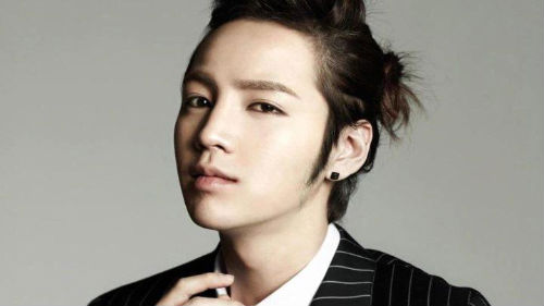 Jang Geun Suk bất ngờ gặp tai nạn xe hơi  2