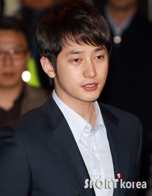Thêm bằng chứng nghiêng về Park Shi Hoo trong vụ cưỡng dâm  3