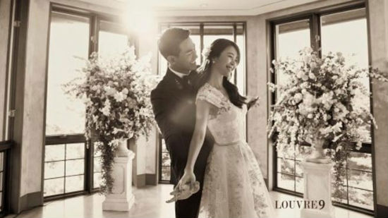 Lộ ảnh cưới lãng mạn của “Nữ hoàng nhạc phim” Baek Ji Young  1