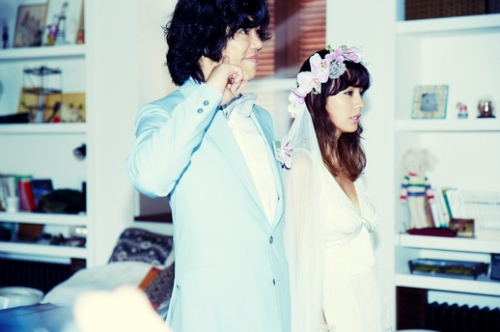 Lee Hyori và Lee Sang Soon đã có một đám cưới đáng yêu và tỏa sáng. Hãy xem những bức ảnh cưới của cặp đôi này để thấy sự hoàn hảo và đáng yêu của họ.