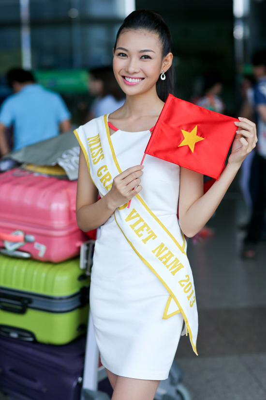 Những hình ảnh đầu tiên của Bích Khanh tại Miss Grand International 2013 (Hậu trường) 1