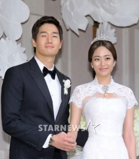 Vợ chồng Kim Hyo Jin – Yoo Ji Tae đón tin vui bầu bí  1