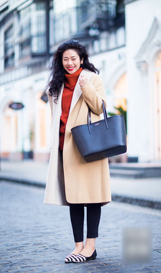 Sắc màu tươi tắn tràn ngập street style đầu năm của phái đẹp châu Á 4 Sắc màu tươi tắn tràn ngập street style đầu năm của phái đẹp châu Á 4