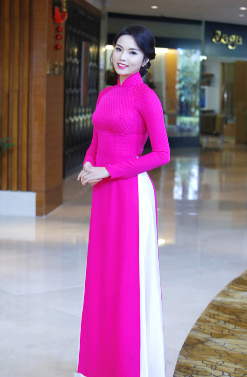 Sao Việt muôn màu muôn vẻ với áo dài đón Tết 2015 14