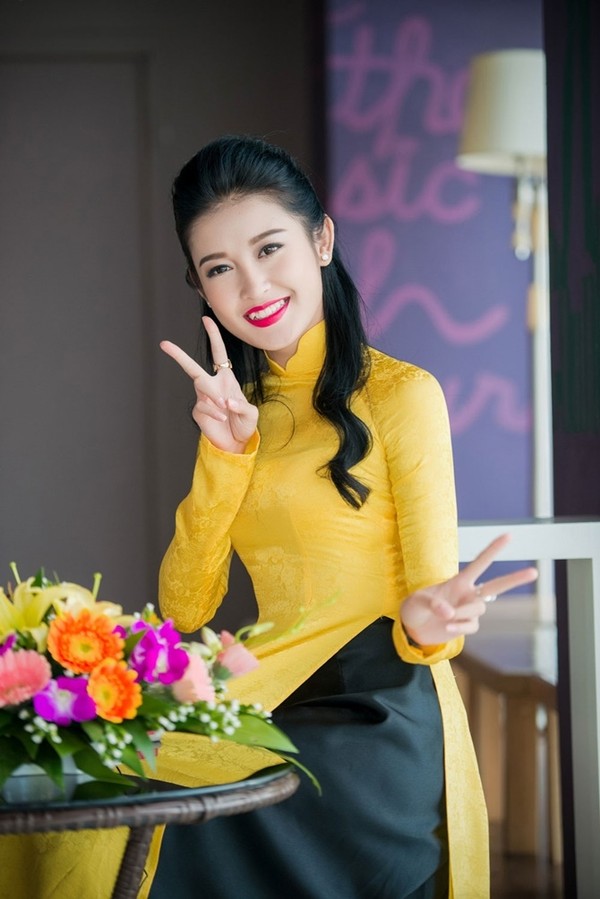 Sao Việt muôn màu muôn vẻ với áo dài đón Tết 2015 16