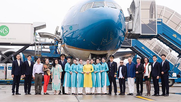 Cận cảnh đồng phục mới của tiếp viên Vietnam Airlines trên các chuyến bay thử nghiệm 2