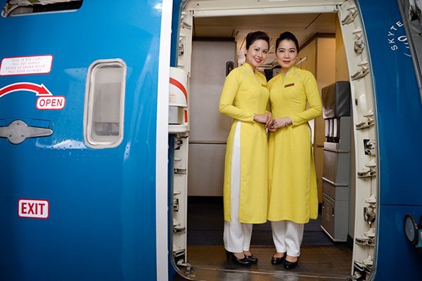 Cận cảnh đồng phục mới của tiếp viên Vietnam Airlines trên các chuyến bay thử nghiệm 3