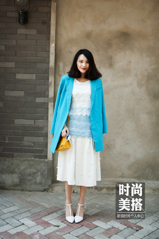 Diện đồ ngọt ngào và quyến rũ như street style phái đẹp châu Á 7 Diện đồ ngọt ngào và quyến rũ như street style phái đẹp châu Á 7