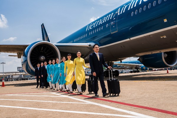 Tổng Giám đốc Vietnam Airlines: “Đấy không phải là đồng phục mới của Vietnam Airlines“ 1