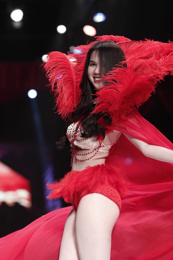 mẫu b&eacute;o