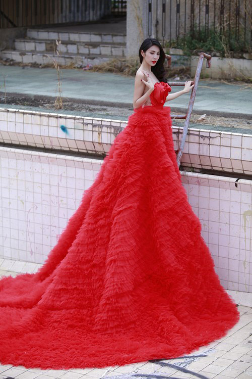 Những bộ váy cồng kềnh nhất thảm đỏ Cannes 2019  Thời trang sao   ZINGNEWSVN