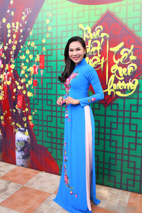 Sao Việt muôn màu muôn vẻ với áo dài đón Tết 2015 34