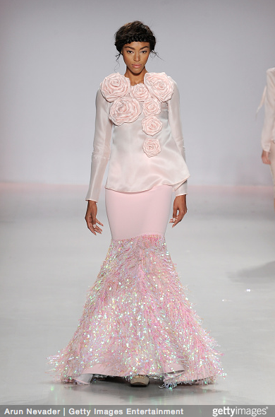 Tuyết Lan làm vedette trong show của Lý Quí Khánh tại New York Fashion Week 2015 14